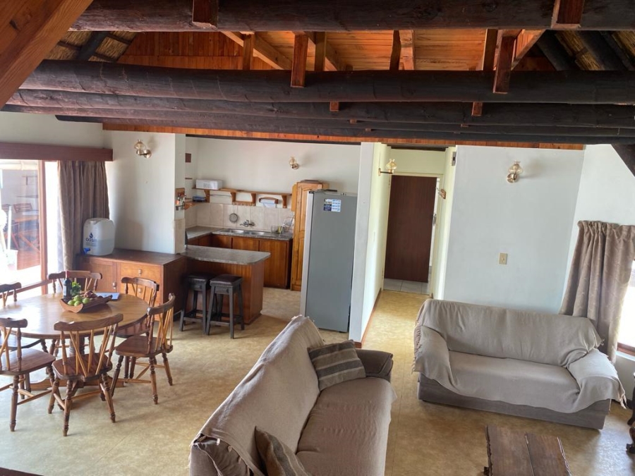 To Let 6 Bedroom Property for Rent in Stilbaai Wes Western Cape